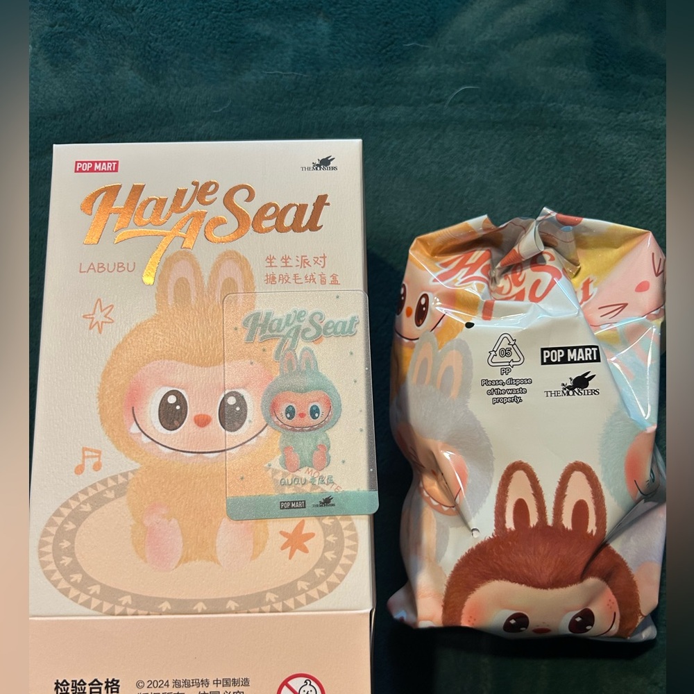 Labubu Have a Seat Series - QuQu